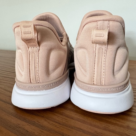 APL TechLoom Tracer Rose Dust Running Sneakers Sz 7.5 - Picture 10 of 15